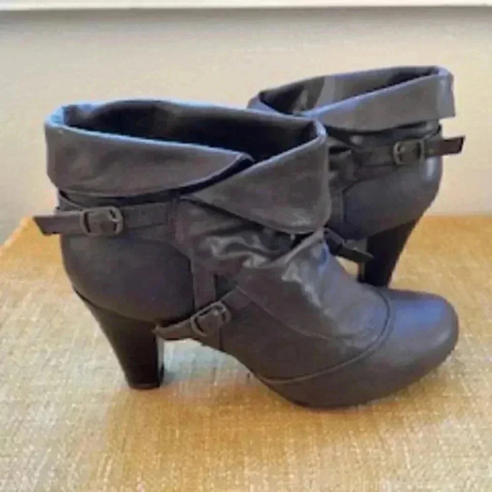 Steve Madden Madden Girl Pillow Brown Pari Boots Shoes Heels Women’s Sz 8